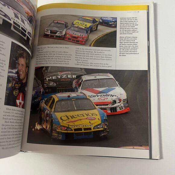 2004 NASCAR Nextel Cup Series Chronicle Book - Picture 2 of 6